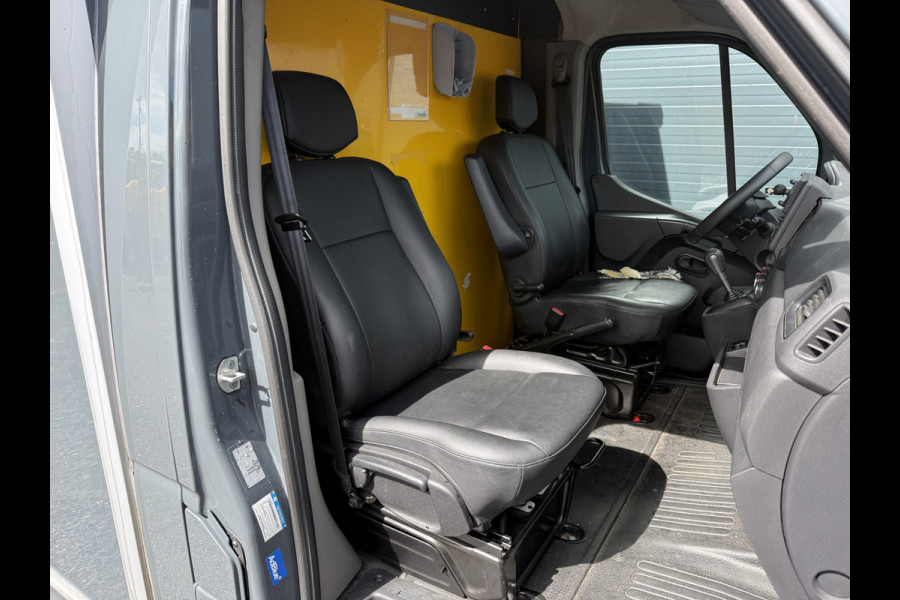 Renault Master Plancher T35 2.3 DCI 150PK Automaat Bakwagen Airco Cruise Control Camera Parkeersensoren Foodtruck Meubelbak Frietkar Paardenwagen