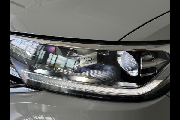 Volkswagen T-Roc TSI 110PK R-LINE SPORT IQ.LIGHT/TREKHAAK/STOEL VERW.