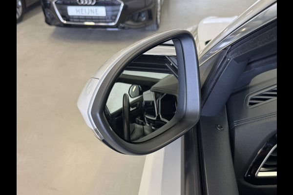Volkswagen T-Roc TSI 110PK R-LINE SPORT IQ.LIGHT/TREKHAAK/STOEL VERW.