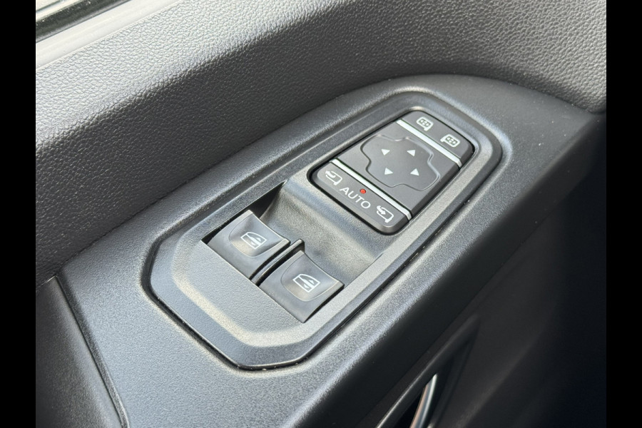 Renault Trafic 2.0 dCi 170 T29 L2H1 DC Luxe Trekhaak Camera Led Verwarmde stoelen CarPlay