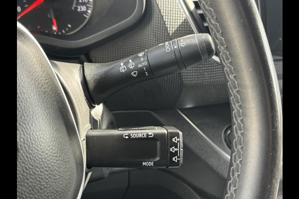 Renault Trafic 2.0 dCi 170 T29 L2H1 DC Luxe Trekhaak Camera Led Verwarmde stoelen CarPlay
