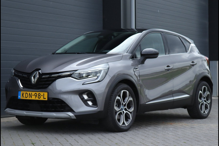 Renault Captur 1.6 E-Tech Plug-in Hybrid / Carplay / Camera