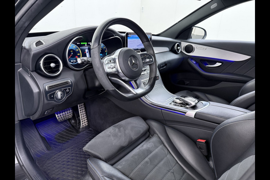 Mercedes-Benz C-Klasse Estate 300De Diesel Hybride 306pk - 700Nm! AUT-9 AMG Limited Trekhaak Apple Carplay Android Auto Elek.Stoelen+Verwarmd Navi Ecc  SOH 97% Solution Business Elek.Achterklep Led Privacy Glas Lmv 18" Night-pakket 1800kg trekvermogen!