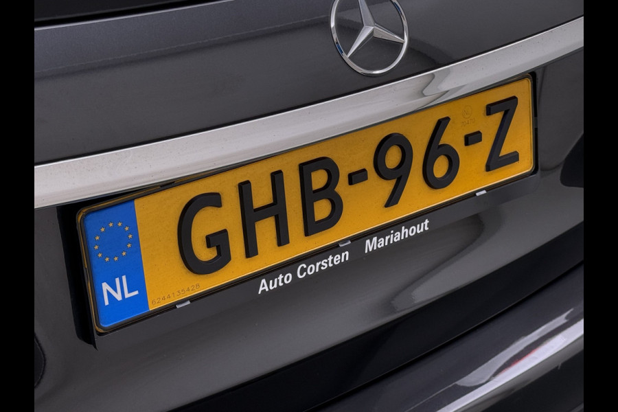 Mercedes-Benz C-Klasse Estate 300De Diesel Hybride 306pk - 700Nm! AUT-9 AMG Limited Trekhaak Apple Carplay Android Auto Elek.Stoelen+Verwarmd Navi Ecc  SOH 97% Solution Business Elek.Achterklep Led Privacy Glas Lmv 18" Night-pakket 1800kg trekvermogen!