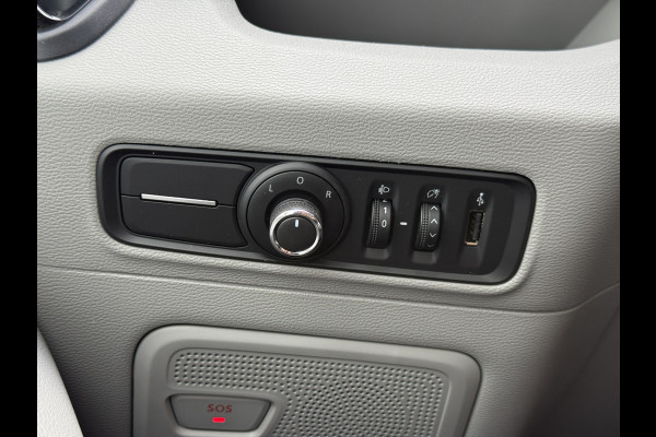 Maxus eDeliver 9 65kWh 204PK Elektrisch Bakwagen met achterdeuren Airco ACC Carplay Camera Parkeersensoren Meubelbak Koffer