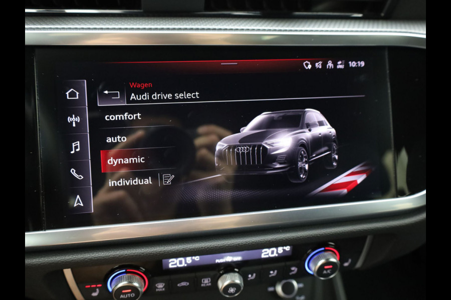 Audi Q3 45 TFSI e S edition | S-line | Trekhaak | Camera | 20'' | Side Assist | Prijs Rijklaar !!
