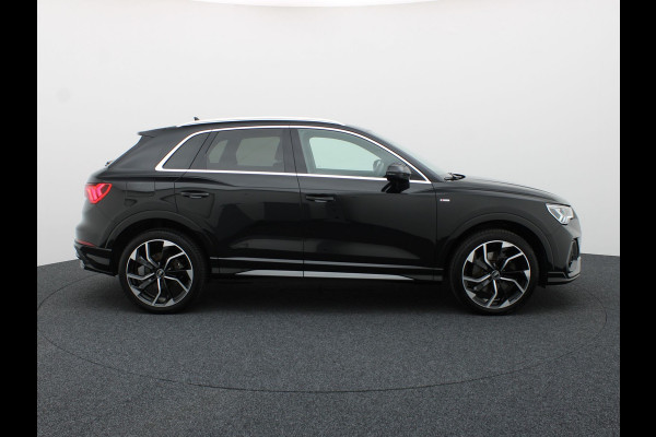 Audi Q3 45 TFSI e S edition | S-line | Trekhaak | Camera | 20'' | Side Assist | Prijs Rijklaar !!