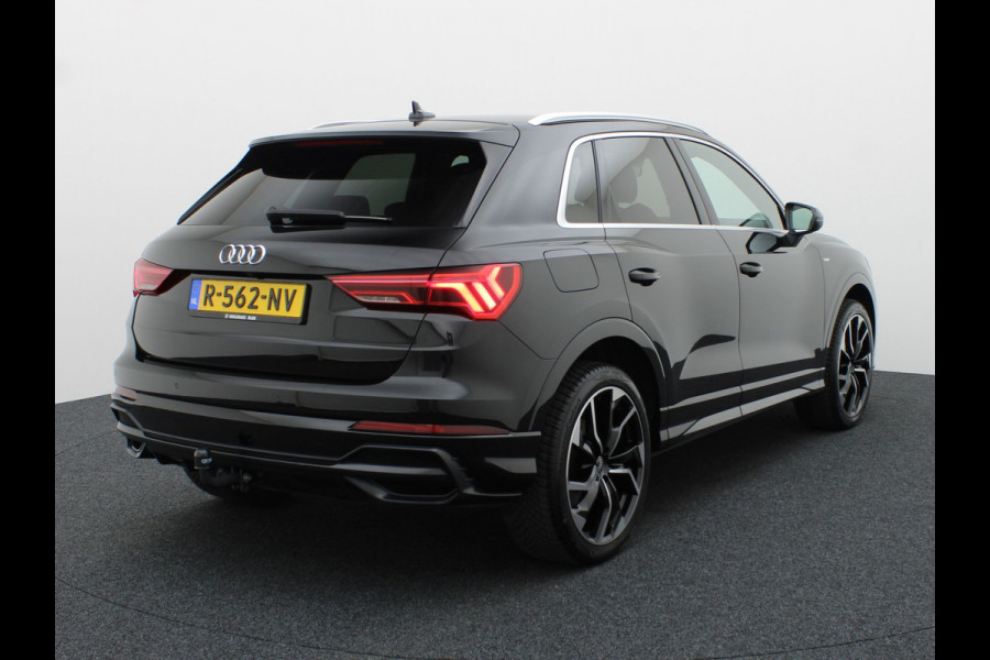 Audi Q3 45 TFSI e S edition | S-line | Trekhaak | Camera | 20'' | Side Assist | Prijs Rijklaar !!