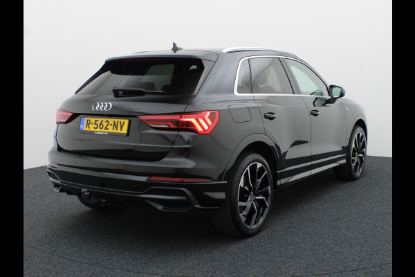 Audi Q3 45 TFSI e S edition | S-line | Trekhaak | Camera | 20'' | Side Assist | Prijs Rijklaar !!