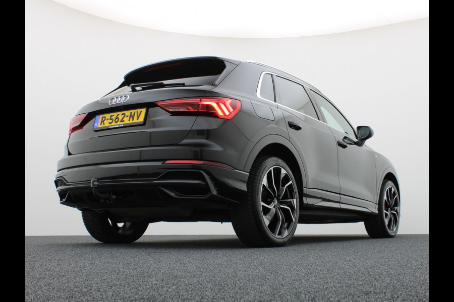 Audi Q3 45 TFSI e S edition | S-line | Trekhaak | Camera | 20'' | Side Assist | Prijs Rijklaar !!