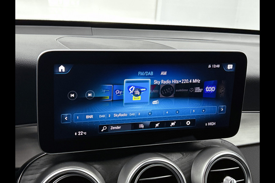 Mercedes-Benz GLC 300 e 4MATIC Business Solution AMG | AMG-Line interieur | AMG-Line Exterieur| Achteruitrij camera | Stoelverwarming |Sfeerverlichting | Trekhaak | 24 Maanden Mercedes-Benz Certified garantie