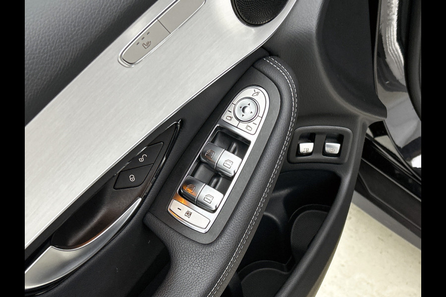 Mercedes-Benz GLC 300 e 4MATIC Business Solution AMG | AMG-Line interieur | AMG-Line Exterieur| Achteruitrij camera | Stoelverwarming |Sfeerverlichting | Trekhaak | 24 Maanden Mercedes-Benz Certified garantie
