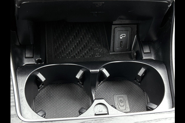 Mercedes-Benz GLC 300 e 4MATIC Business Solution AMG | AMG-Line interieur | AMG-Line Exterieur| Achteruitrij camera | Stoelverwarming |Sfeerverlichting | Trekhaak | 24 Maanden Mercedes-Benz Certified garantie