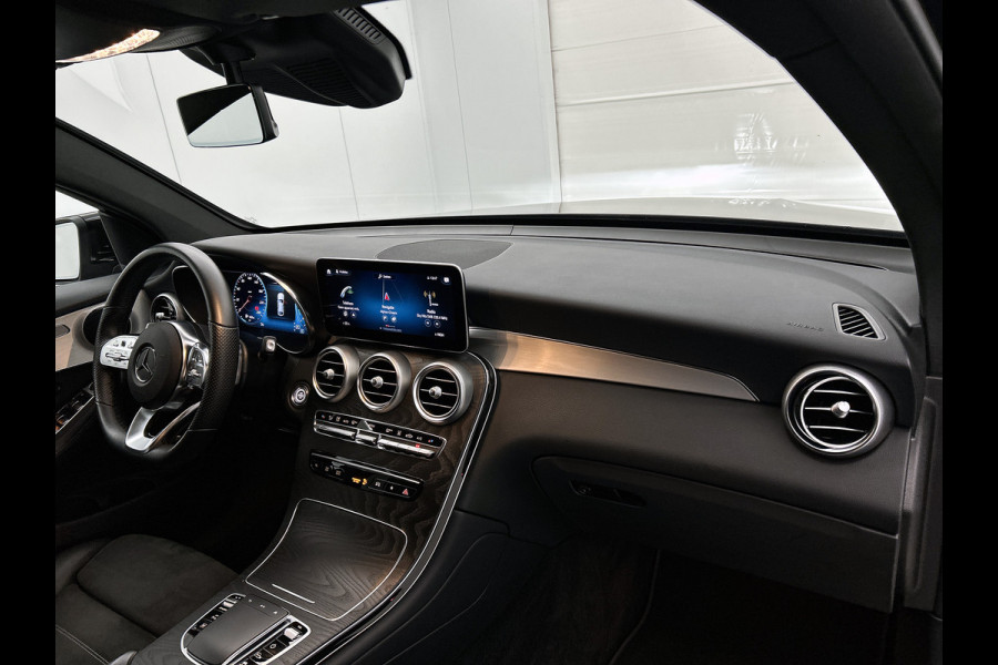 Mercedes-Benz GLC 300 e 4MATIC Business Solution AMG | AMG-Line interieur | AMG-Line Exterieur| Achteruitrij camera | Stoelverwarming |Sfeerverlichting | Trekhaak | 24 Maanden Mercedes-Benz Certified garantie