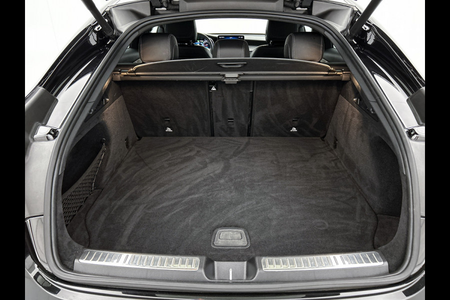 Mercedes-Benz GLC 300 e 4MATIC Business Solution AMG | AMG-Line interieur | AMG-Line Exterieur| Achteruitrij camera | Stoelverwarming |Sfeerverlichting | Trekhaak | 24 Maanden Mercedes-Benz Certified garantie