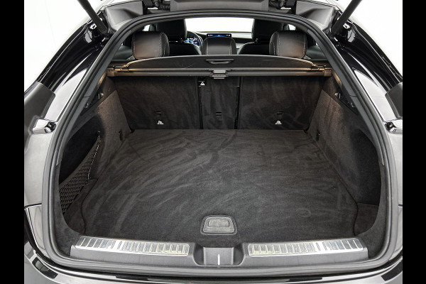 Mercedes-Benz GLC 300 e 4MATIC Business Solution AMG | AMG-Line interieur | AMG-Line Exterieur| Achteruitrij camera | Stoelverwarming |Sfeerverlichting | Trekhaak | 24 Maanden Mercedes-Benz Certified garantie
