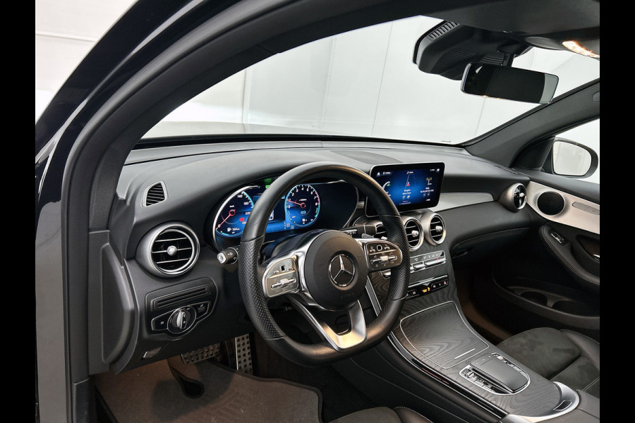 Mercedes-Benz GLC 300 e 4MATIC Business Solution AMG | AMG-Line interieur | AMG-Line Exterieur| Achteruitrij camera | Stoelverwarming |Sfeerverlichting | Trekhaak | 24 Maanden Mercedes-Benz Certified garantie