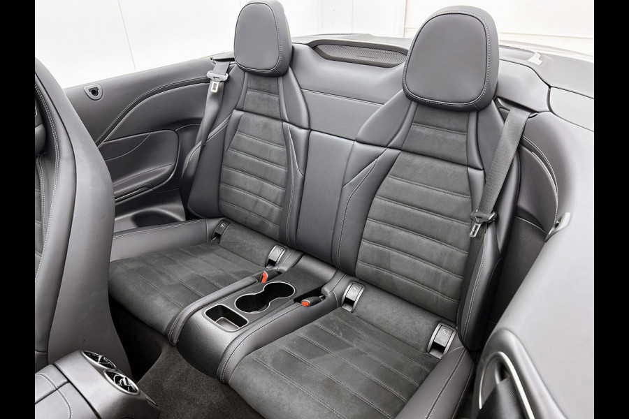 Mercedes-Benz CLE Cabriolet 180 AMG Line Premium pakket | Night pakket | Windschut | 360 graden camera | AIRSCARF| dodenhoekassisitent Premium pakket | Night pakket | Windschut | 360 graden camera | AIRSCARF| dodenhoekassisitent