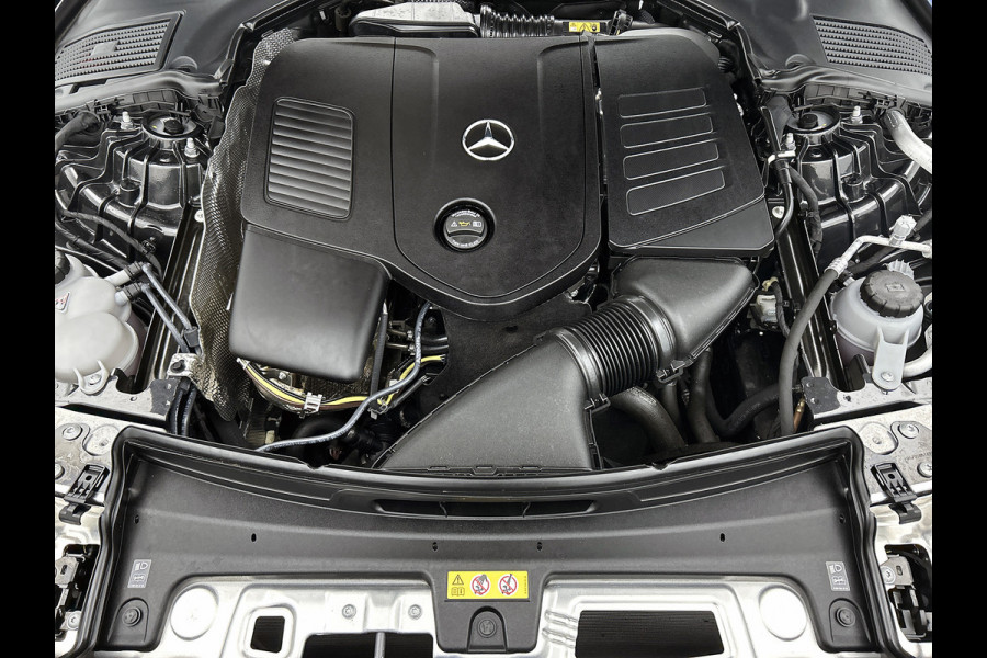 Mercedes-Benz CLE Cabriolet 180 AMG Line Premium pakket | Night pakket | Windschut | 360 graden camera | AIRSCARF| dodenhoekassisitent Premium pakket | Night pakket | Windschut | 360 graden camera | AIRSCARF| dodenhoekassisitent