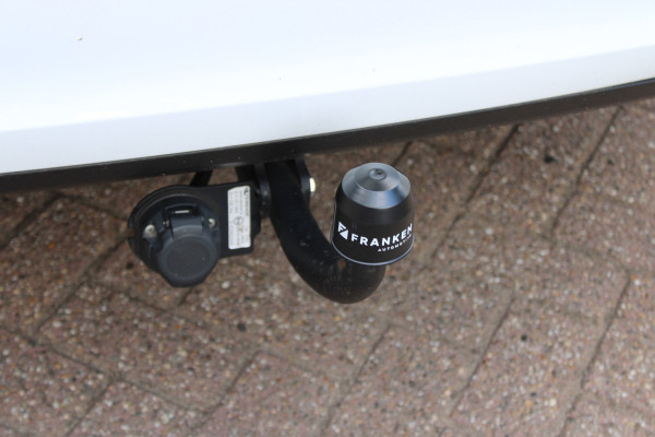 Ford FOCUS Wagon 1.0 EcoBoost Trend Edition Business | Adaptieve cruise | Trekhaak | Parkeersensoren voor + achter | Navigatie
