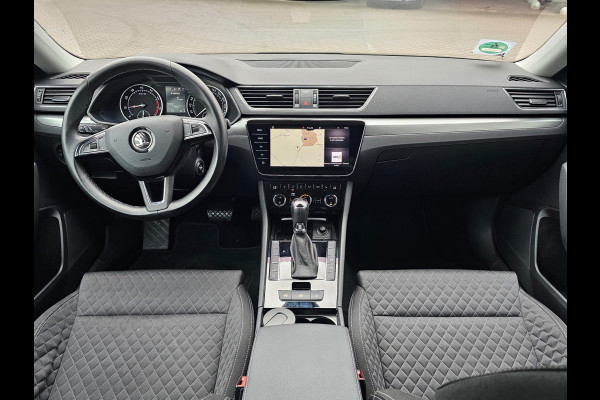 Škoda Superb Combi 1.5 TSI ACT Style Business | Automaat | Xenon | Trekhaak | Camera | App-connect | Stoelverwarming | Keyless | Sunset |