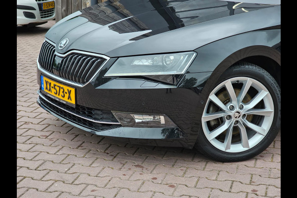 Škoda Superb Combi 1.5 TSI ACT Style Business | Automaat | Xenon | Trekhaak | Camera | App-connect | Stoelverwarming | Keyless | Sunset |