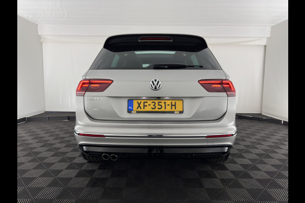 Volkswagen Tiguan 1.5 TSI ACT R-Line Highline Business Aut. *PANO | ADAPTIVE-CRUISE | FULL-LED | HEATED-COMFORTSEATS | KEYLESS | DIGI-COCKPIT | CAMERA | NAVI-FULLMAP | PRIVACY-GLASS | SHIFT-PADDLES | 19