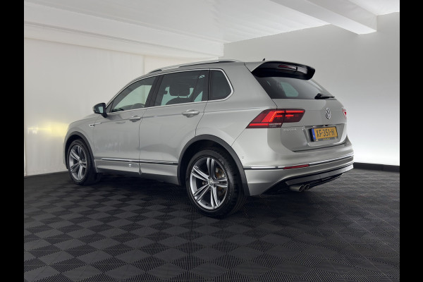 Volkswagen Tiguan 1.5 TSI ACT R-Line Highline Business Aut. *PANO | ADAPTIVE-CRUISE | FULL-LED | HEATED-COMFORTSEATS | KEYLESS | DIGI-COCKPIT | CAMERA | NAVI-FULLMAP | PRIVACY-GLASS | SHIFT-PADDLES | 19