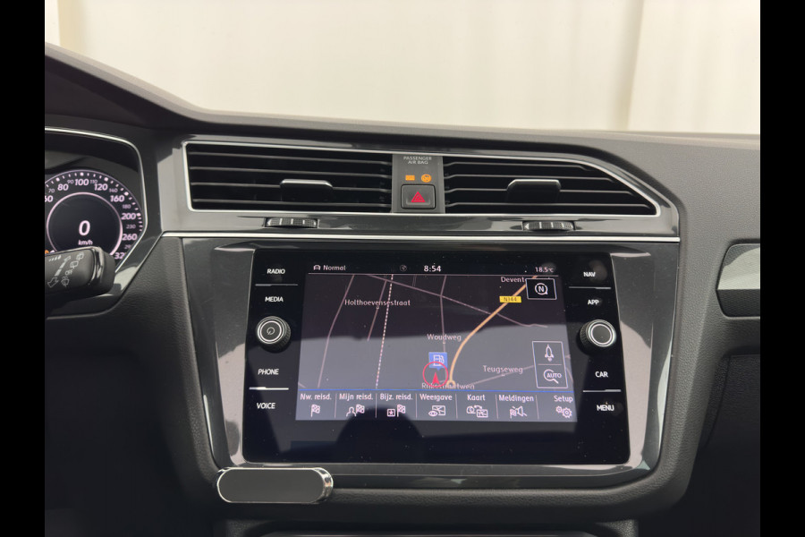 Volkswagen Tiguan 1.5 TSI ACT R-Line Highline Business Aut. *PANO | ADAPTIVE-CRUISE | FULL-LED | HEATED-COMFORTSEATS | KEYLESS | DIGI-COCKPIT | CAMERA | NAVI-FULLMAP | PRIVACY-GLASS | SHIFT-PADDLES | 19