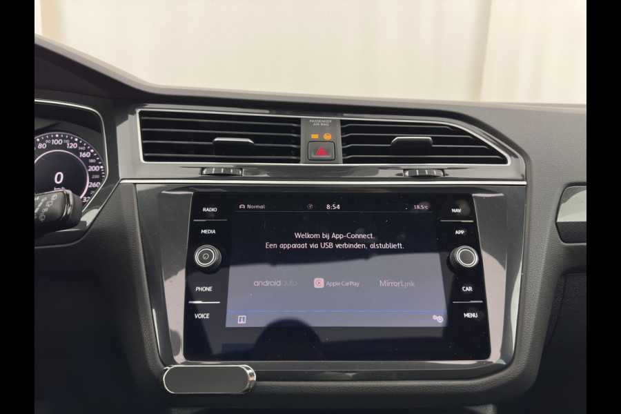 Volkswagen Tiguan 1.5 TSI ACT R-Line Highline Business Aut. *PANO | ADAPTIVE-CRUISE | FULL-LED | HEATED-COMFORTSEATS | KEYLESS | DIGI-COCKPIT | CAMERA | NAVI-FULLMAP | PRIVACY-GLASS | SHIFT-PADDLES | 19