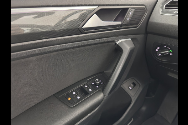 Volkswagen Tiguan 1.5 TSI ACT R-Line Highline Business Aut. *PANO | ADAPTIVE-CRUISE | FULL-LED | HEATED-COMFORTSEATS | KEYLESS | DIGI-COCKPIT | CAMERA | NAVI-FULLMAP | PRIVACY-GLASS | SHIFT-PADDLES | 19