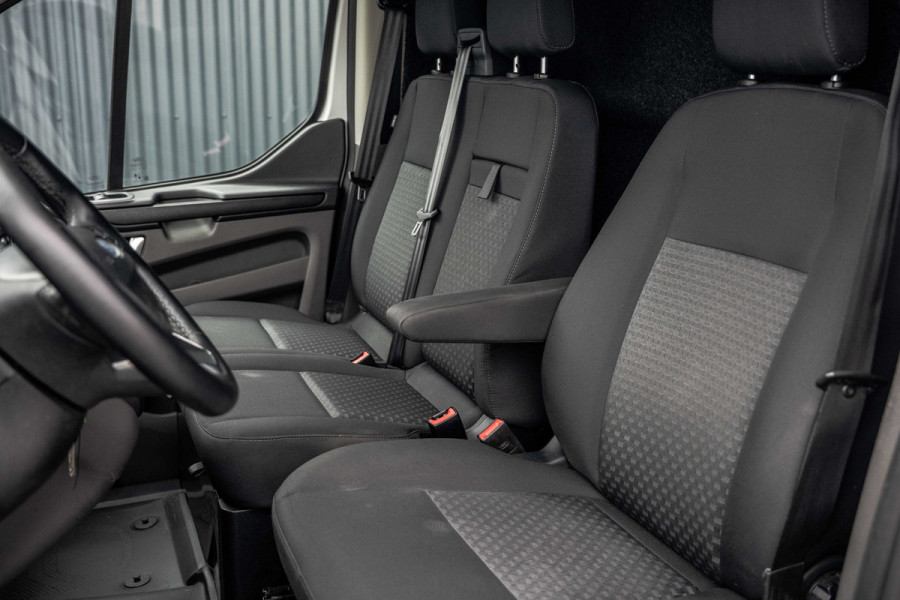 Ford Transit Custom 2.0 EcoBlue L1H1 | 130 PK | 3-Zits | Automaat | 1e Eigenaar | Camera | Cruise | PDC | Airco