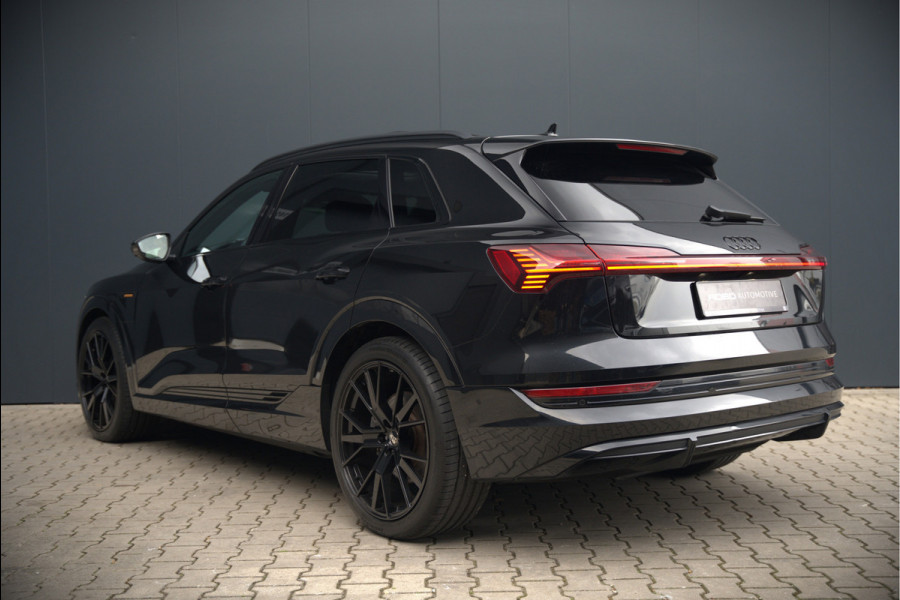 Audi e-tron e-tron 50 quattro Launch edition Black 71 kWh | Black Edition | Panoramadak | Memory Seat | Luchtvering | Adaptive Cruise Control | Keyless | Matrix LED | Trekhaak | Stoelverwarming | NAP | SOH 94,39%