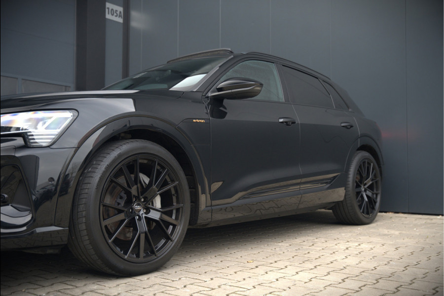 Audi e-tron e-tron 50 quattro Launch edition Black 71 kWh | Black Edition | Panoramadak | Memory Seat | Luchtvering | Adaptive Cruise Control | Keyless | Matrix LED | Trekhaak | Stoelverwarming | NAP | SOH 94,39%