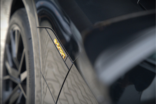 Audi e-tron e-tron 50 quattro Launch edition Black 71 kWh | Black Edition | Panoramadak | Memory Seat | Luchtvering | Adaptive Cruise Control | Keyless | Matrix LED | Trekhaak | Stoelverwarming | NAP | SOH 94,39%