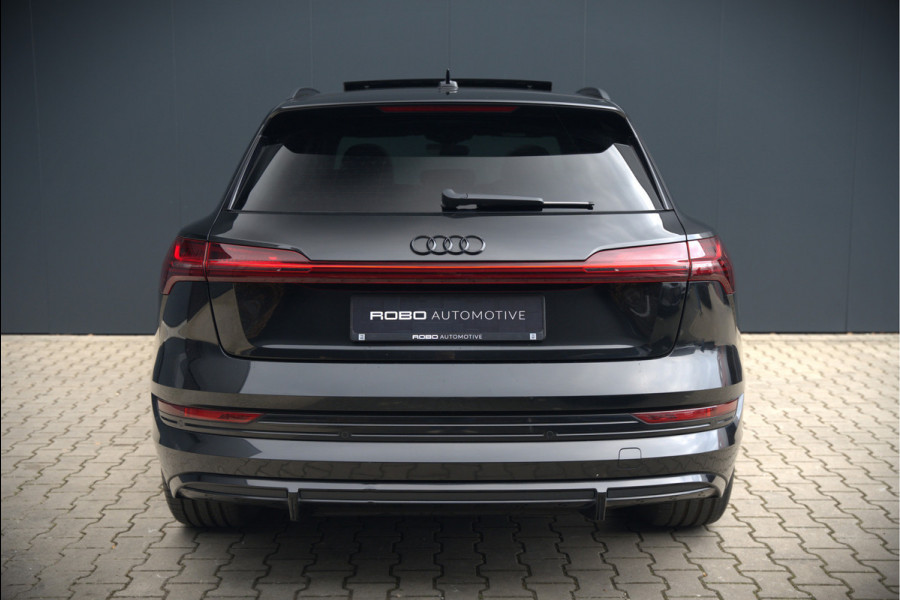Audi e-tron e-tron 50 quattro Launch edition Black 71 kWh | Black Edition | Panoramadak | Memory Seat | Luchtvering | Adaptive Cruise Control | Keyless | Matrix LED | Trekhaak | Stoelverwarming | NAP | SOH 94,39%