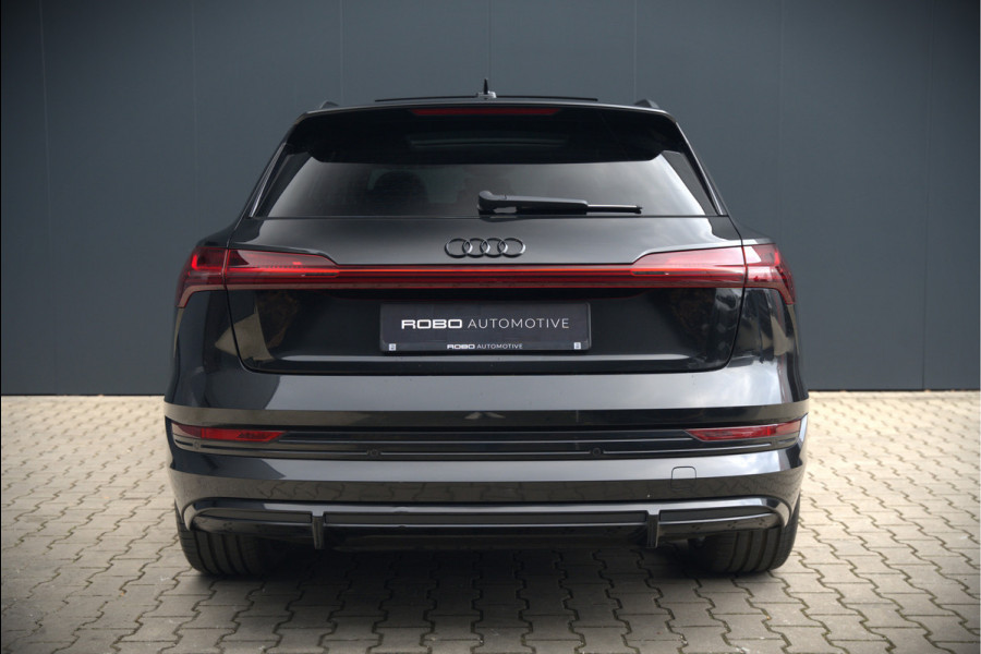 Audi e-tron e-tron 50 quattro Launch edition Black 71 kWh | Black Edition | Panoramadak | Memory Seat | Luchtvering | Adaptive Cruise Control | Keyless | Matrix LED | Trekhaak | Stoelverwarming | NAP | SOH 94,39%