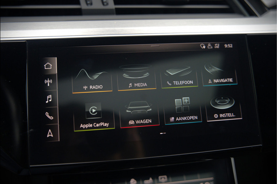 Audi e-tron e-tron 50 quattro Launch edition Black 71 kWh | Black Edition | Panoramadak | Memory Seat | Luchtvering | Adaptive Cruise Control | Keyless | Matrix LED | Trekhaak | Stoelverwarming | NAP | SOH 94,39%