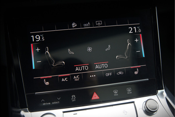 Audi e-tron e-tron 50 quattro Launch edition Black 71 kWh | Black Edition | Panoramadak | Memory Seat | Luchtvering | Adaptive Cruise Control | Keyless | Matrix LED | Trekhaak | Stoelverwarming | NAP | SOH 94,39%