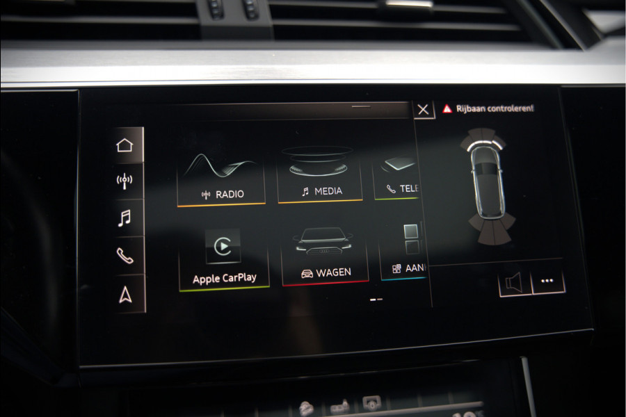 Audi e-tron e-tron 50 quattro Launch edition Black 71 kWh | Black Edition | Panoramadak | Memory Seat | Luchtvering | Adaptive Cruise Control | Keyless | Matrix LED | Trekhaak | Stoelverwarming | NAP | SOH 94,39%