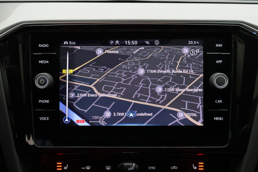Volkswagen Passat Variant 1.4 TSI PHEV GTE Business Panoramadak, ACC, Apple Carplay, Trekhaak, Camera, Keyless