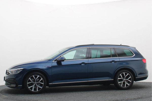 Volkswagen Passat Variant 1.4 TSI PHEV GTE Business Panoramadak, ACC, Apple Carplay, Trekhaak, Camera, Keyless