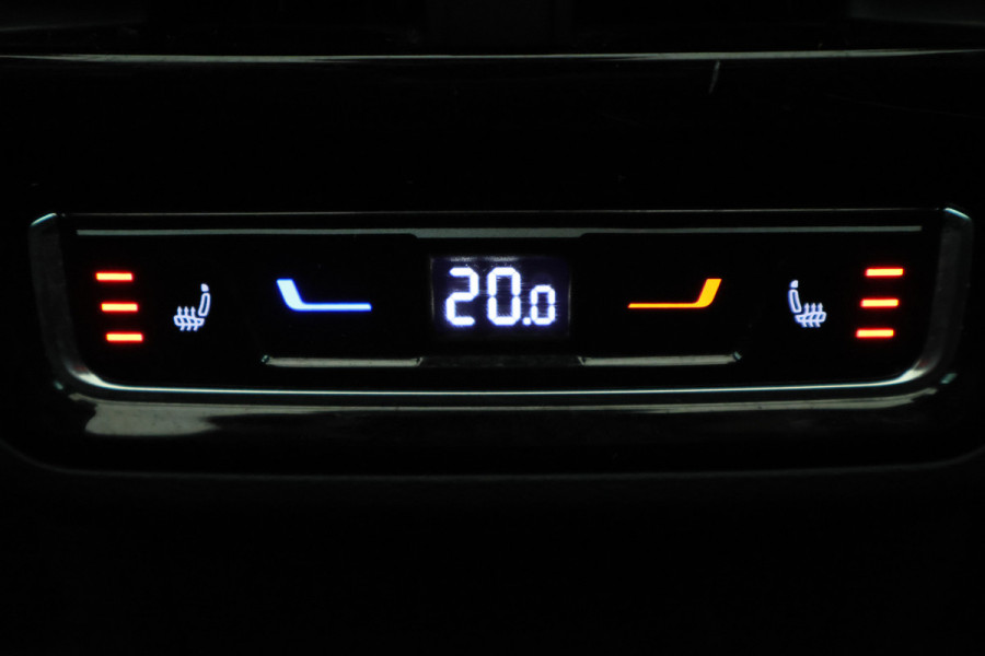 Volkswagen Passat Variant 1.4 TSI PHEV GTE Business Panoramadak, ACC, Apple Carplay, Trekhaak, Camera, Keyless