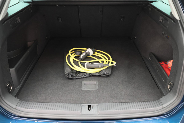 Volkswagen Passat Variant 1.4 TSI PHEV GTE Business Panoramadak, ACC, Apple Carplay, Trekhaak, Camera, Keyless