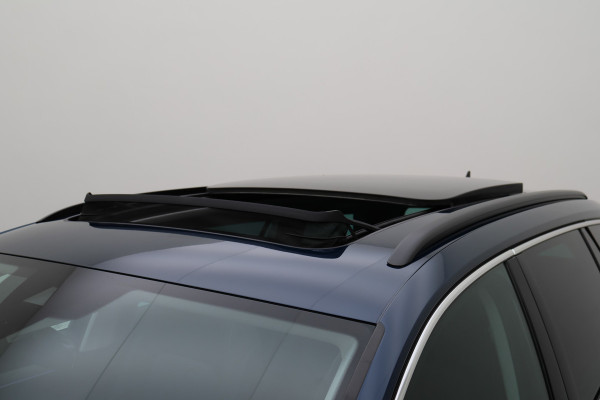 Volkswagen Passat Variant 1.4 TSI PHEV GTE Business Panoramadak, ACC, Apple Carplay, Trekhaak, Camera, Keyless