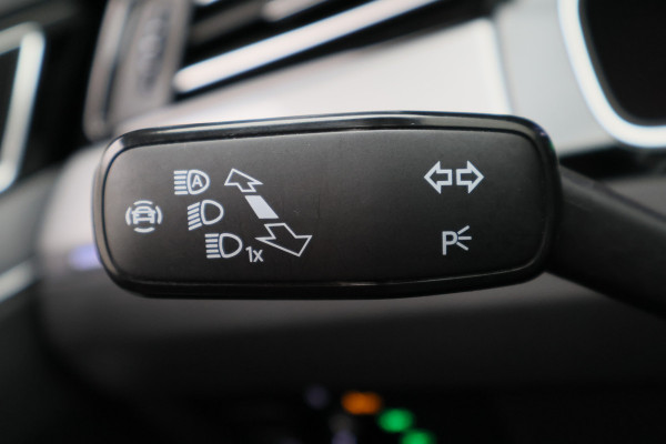 Volkswagen Passat Variant 1.4 TSI PHEV GTE Business Panoramadak, ACC, Apple Carplay, Trekhaak, Camera, Keyless