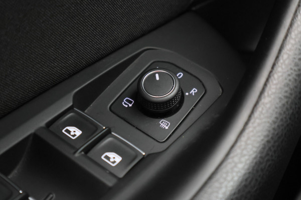 Volkswagen Passat Variant 1.4 TSI PHEV GTE Business Panoramadak, ACC, Apple Carplay, Trekhaak, Camera, Keyless