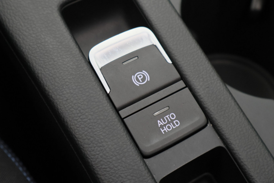 Volkswagen Passat Variant 1.4 TSI PHEV GTE Business Panoramadak, ACC, Apple Carplay, Trekhaak, Camera, Keyless