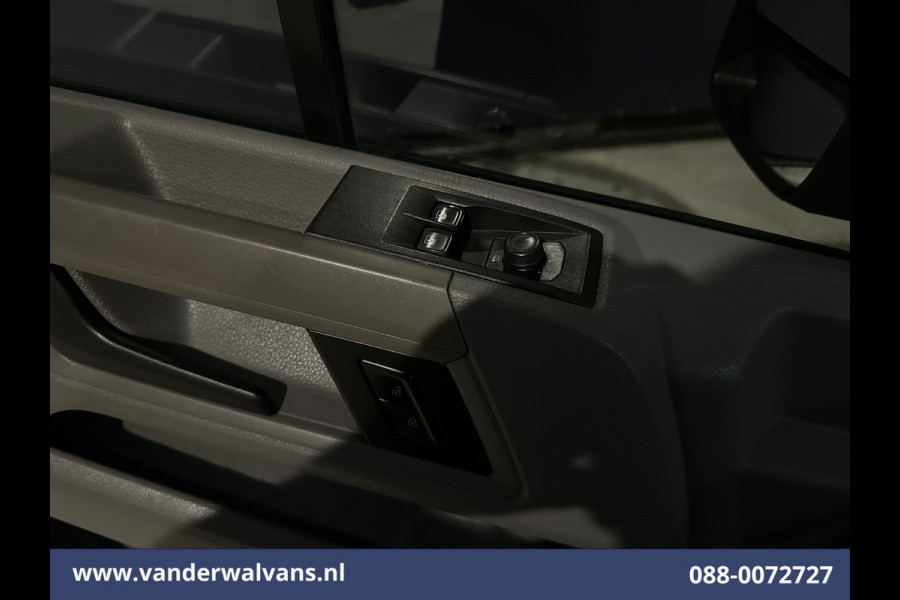 Volkswagen Crafter 2.0 TDI L3H2 L2H1 Euro6 Airco | Camera | Navigatie | Apple Carplay Parkeersensoren, Bijrijdersbank