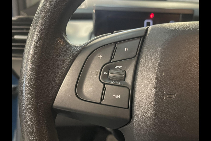 Citroën C4 Cactus 1.2 PureTech Feel 16"/Nieuwe Distributieset/Trekhaak/Navigatie/Apple Carplay & Android Auto/PDC/Climate/Cruise